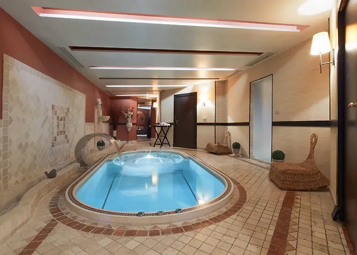 Hôtel Kyriad and Spa Reims centre